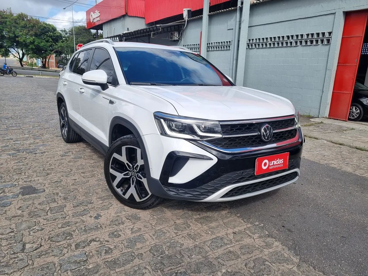 Volkswagen Taos 2024