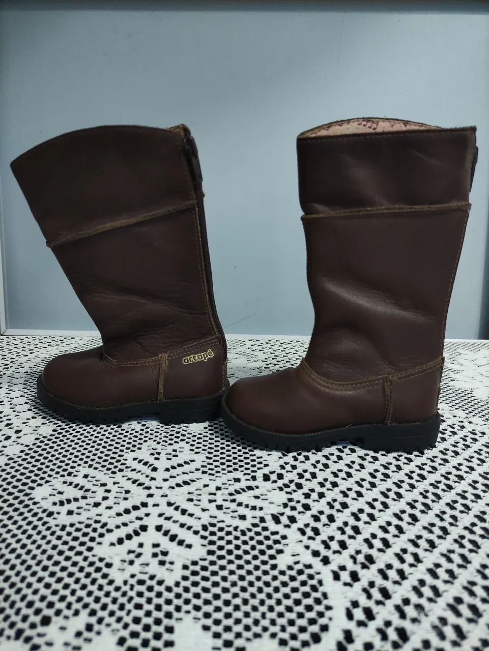 Botas de Couro Marrom Ortopé Bebê ( Tamanho 18) - Foto 2
