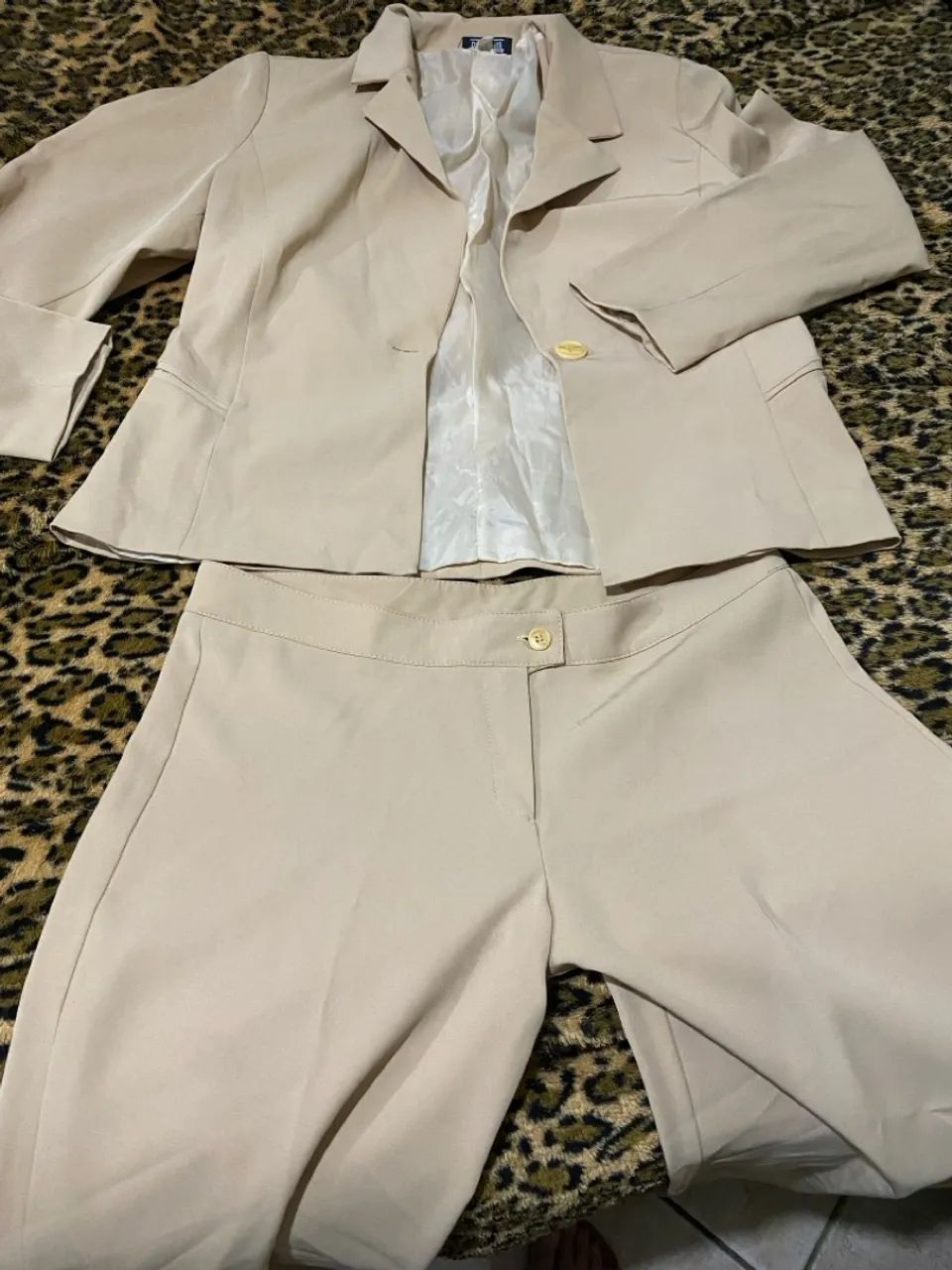 Vendo conjunto calca/blaser