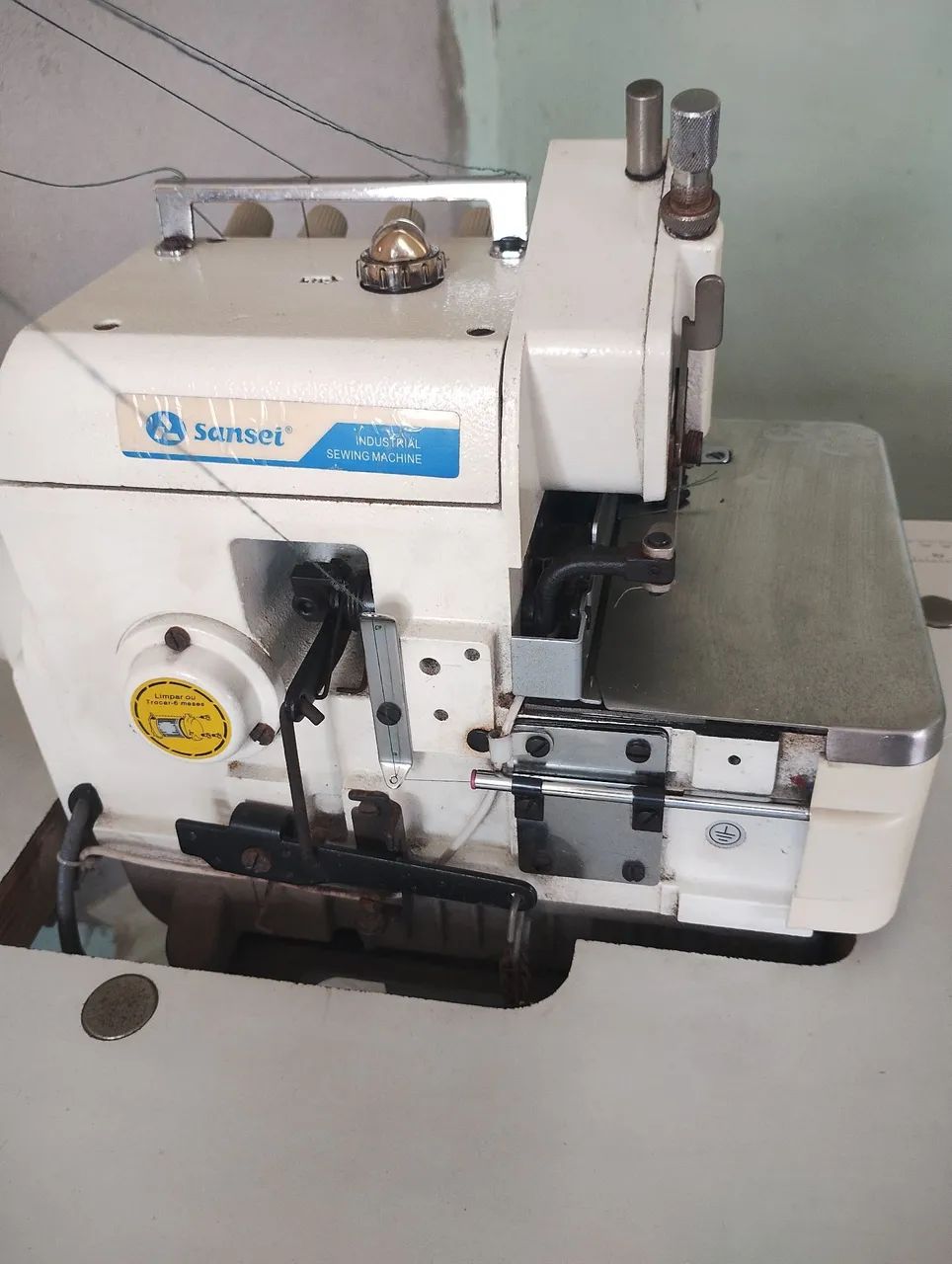 Vendo interlok Semenova com pouco tempo de uso  - Foto 3