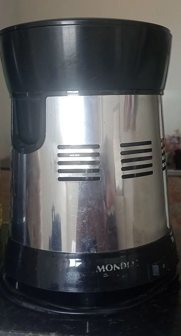 Espremedor de laranja Mondial - Em perfeito estado!