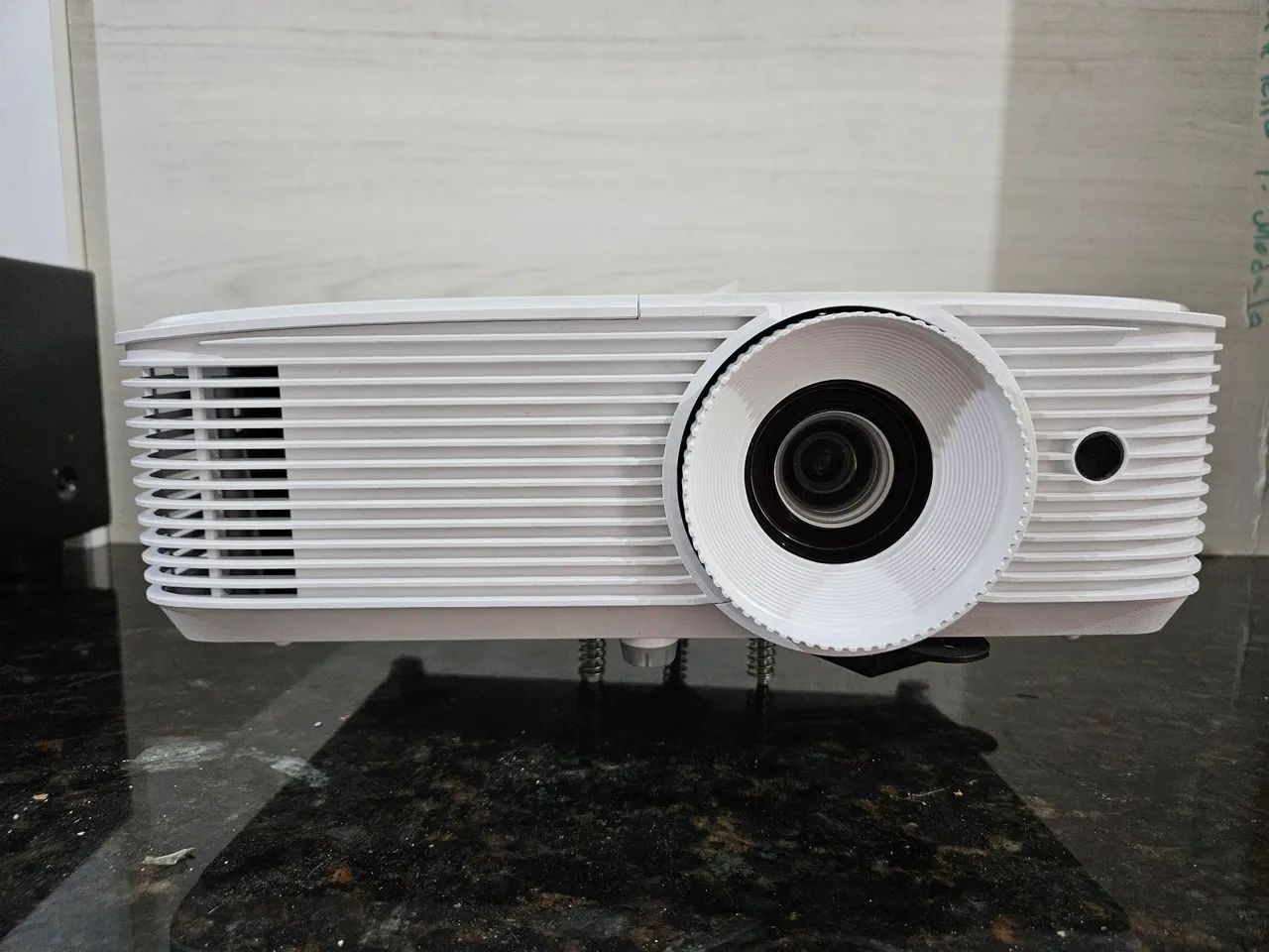 PROJETOR E TELÃO AUTOMÁTICO 100" POLEGADAS 