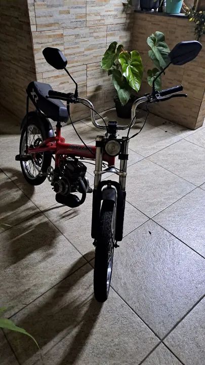 Moto Custom Vermelha