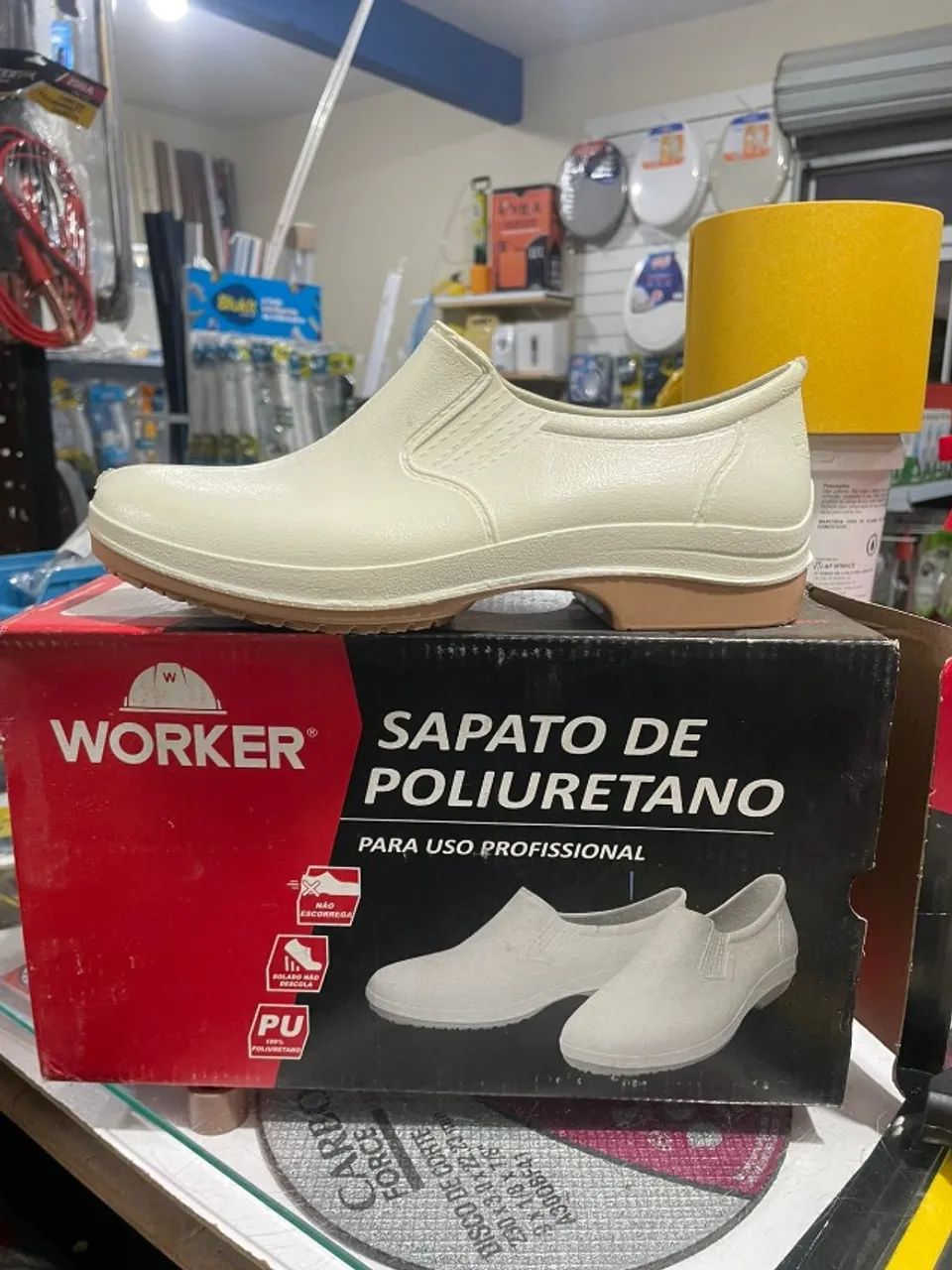 Sapato EPI branco ou preto  - Foto 2