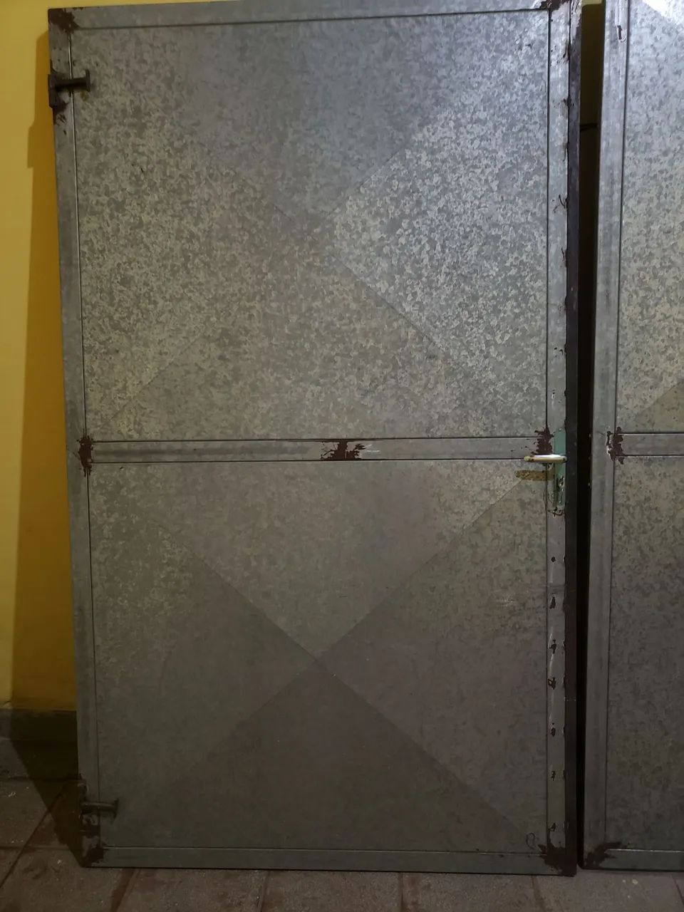 Dois portões de chapa galvanizada  - Foto 6