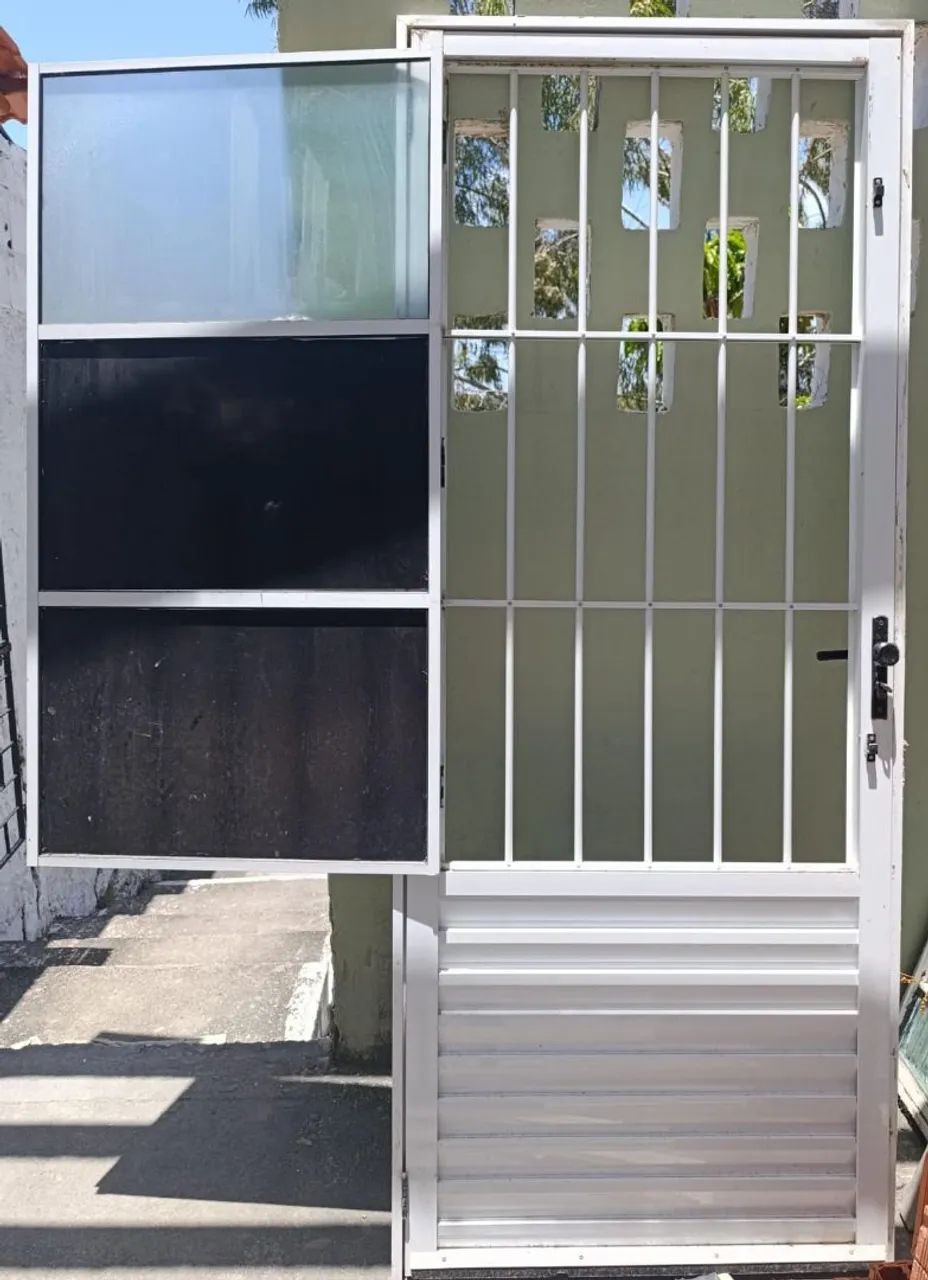 Aluminum Door64617882741378122