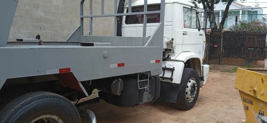 Caminhão Volks poli simples ótimo estado - Foto 6