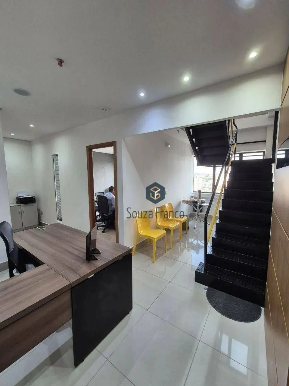 Sala à venda no Edifício Metropolitan, 145 m² por R$ 850.000 - Centro - Mogi das Cruzes/SP