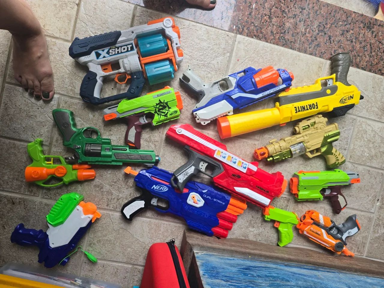 Kit de armas Nerf para brincar!
