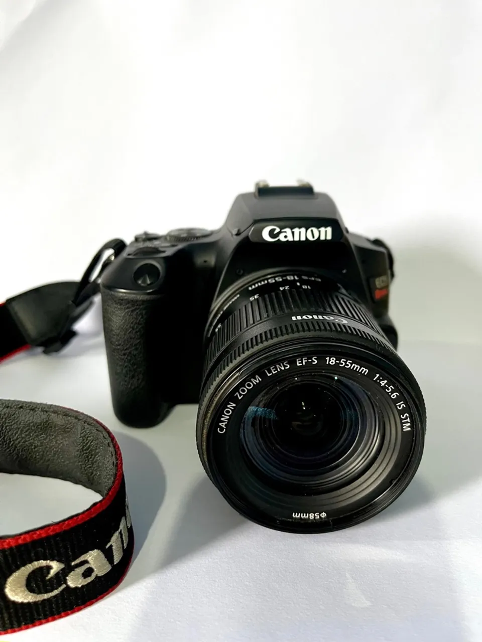 Vendo Camera Canon SL3 + Lente 50 mm Canon