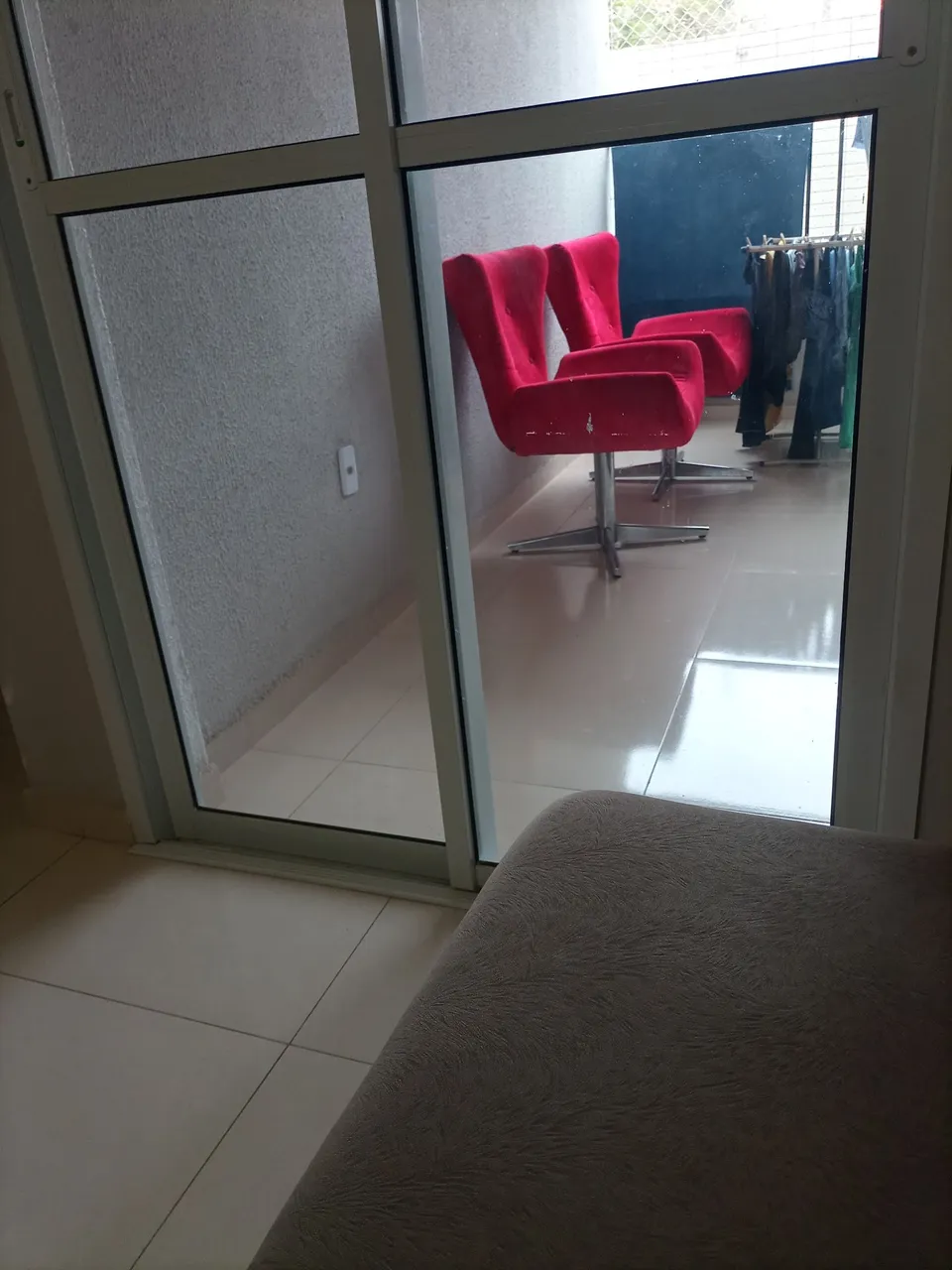 2 Cadeiras Vermelhas