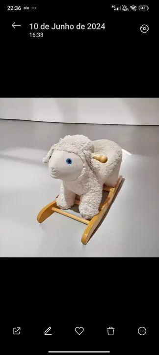 Cavalo de balanço em madeira para bebê