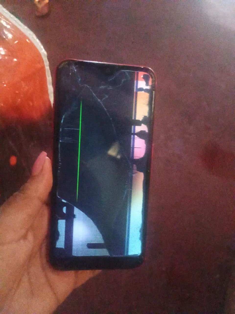Celular  com a tela trincada - Foto 2