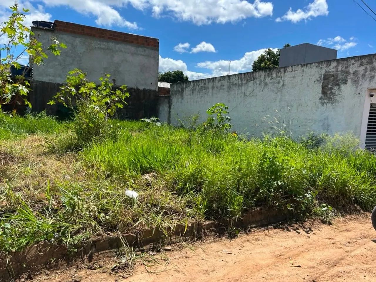 ? TERRENO À VENDA NA MILITRINA!