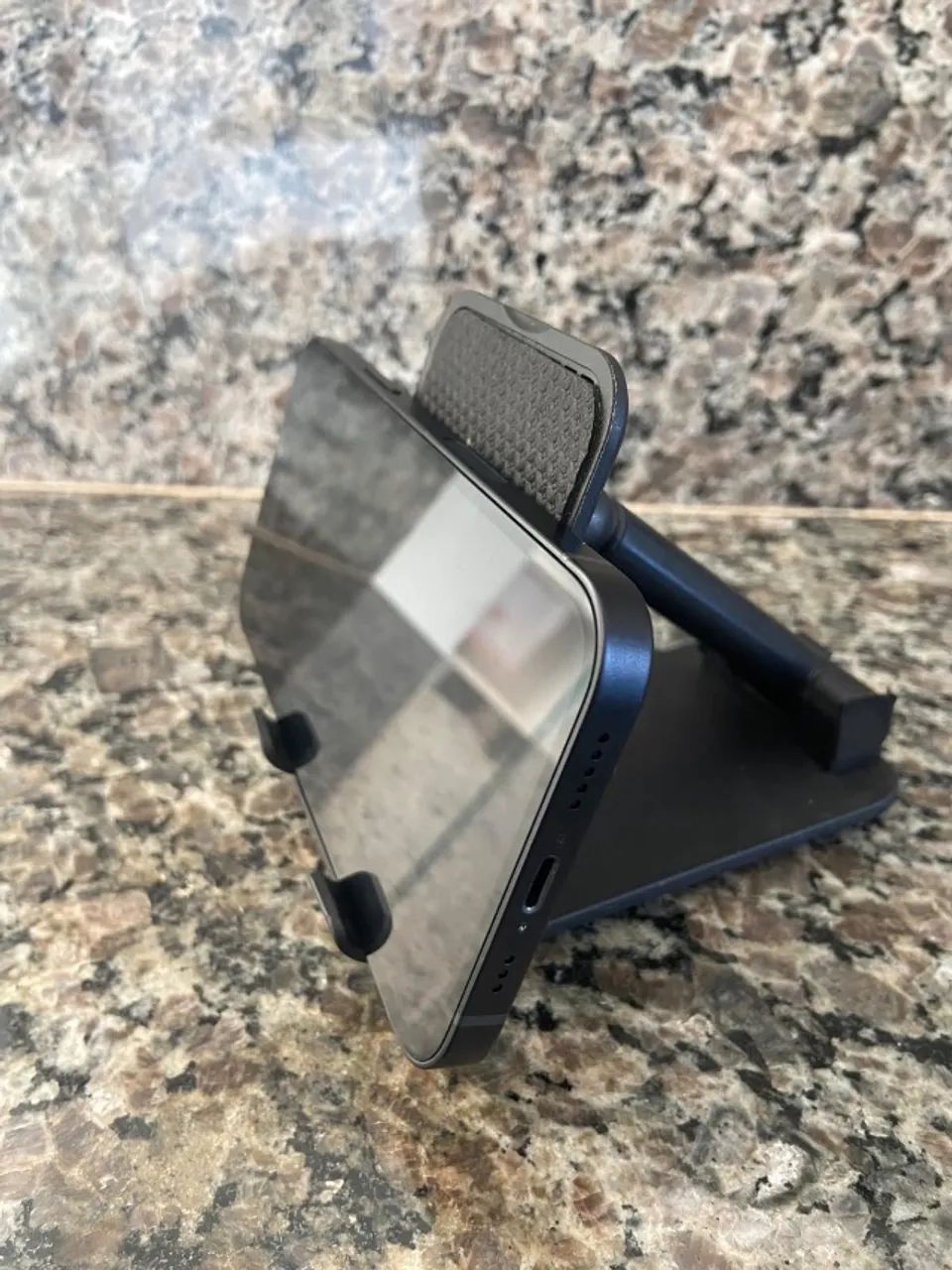 iPhone 12 5G 64GB com Carregador Entrego - Foto 4