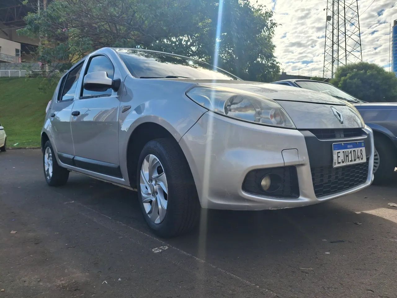 Renault Sandero Expression Hi-flex 1.0 16V 5P 2013 - Foto 2