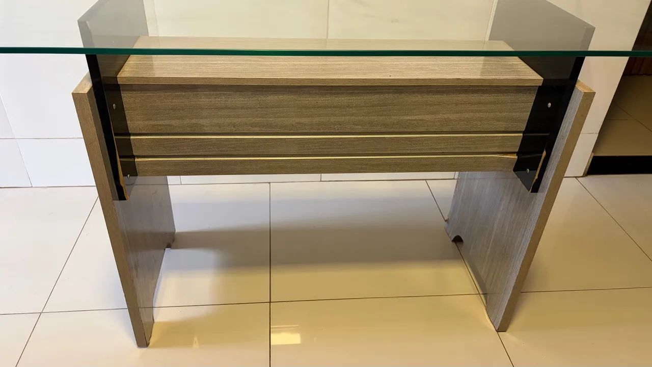 Mesa de vidro com cadeiras  - Foto 2