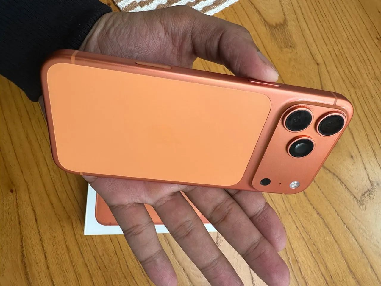 IPHONE 17 PRO MAX 1 MÊS DE USO  - Foto 3