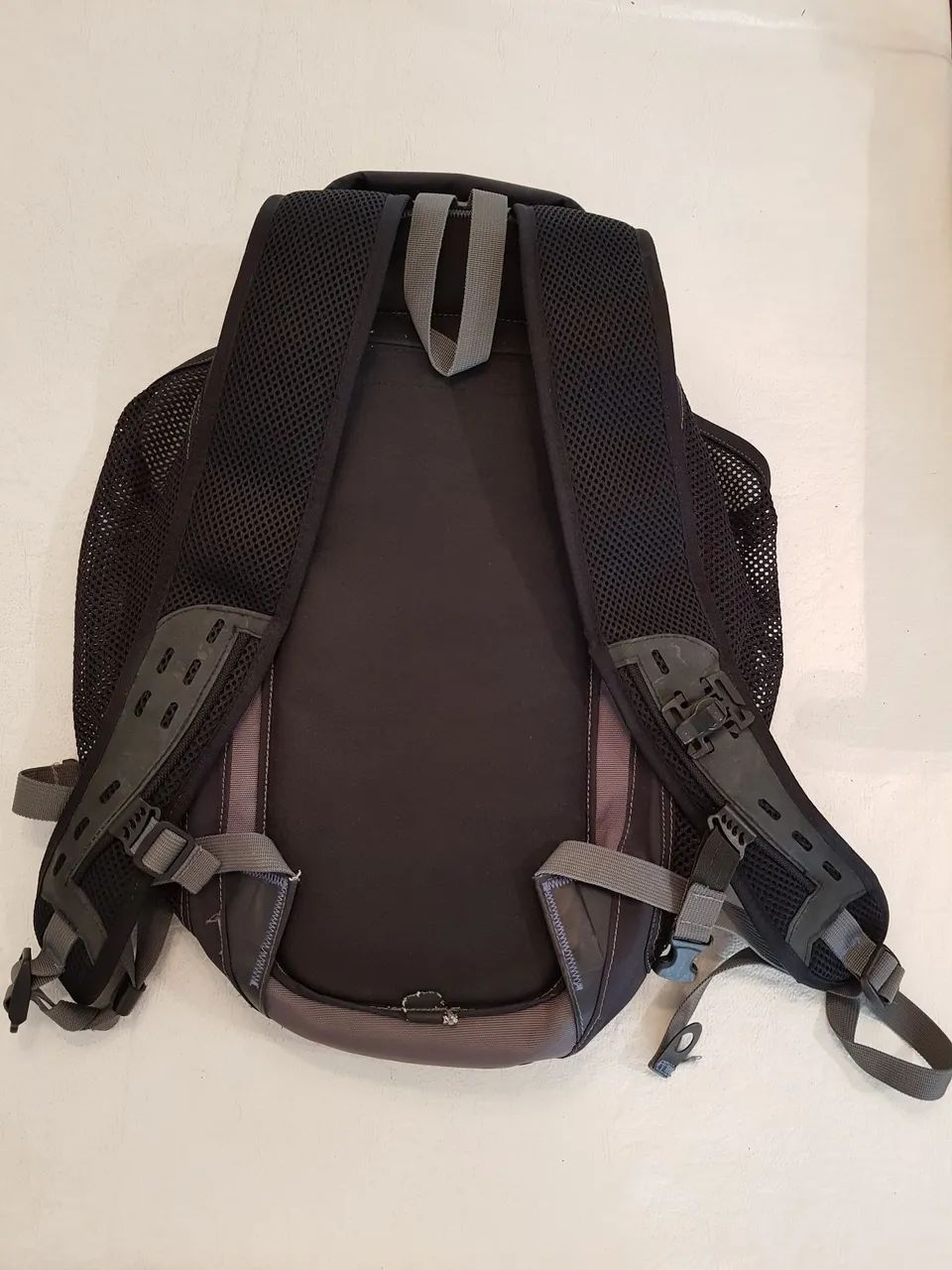 Mochila para caminhadas, praia, trilhas - Foto 5
