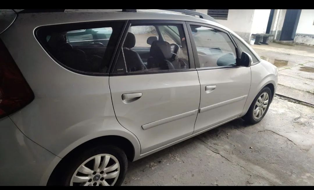 JAC J6 2.0 16V 5P Mec. 2012 - Foto 2
