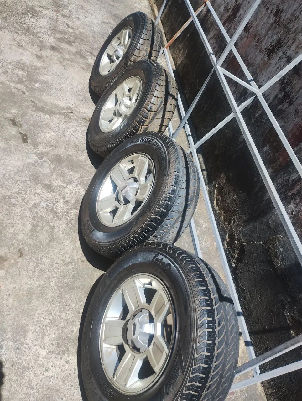 Jogo de roda original da ranger  - Foto 3