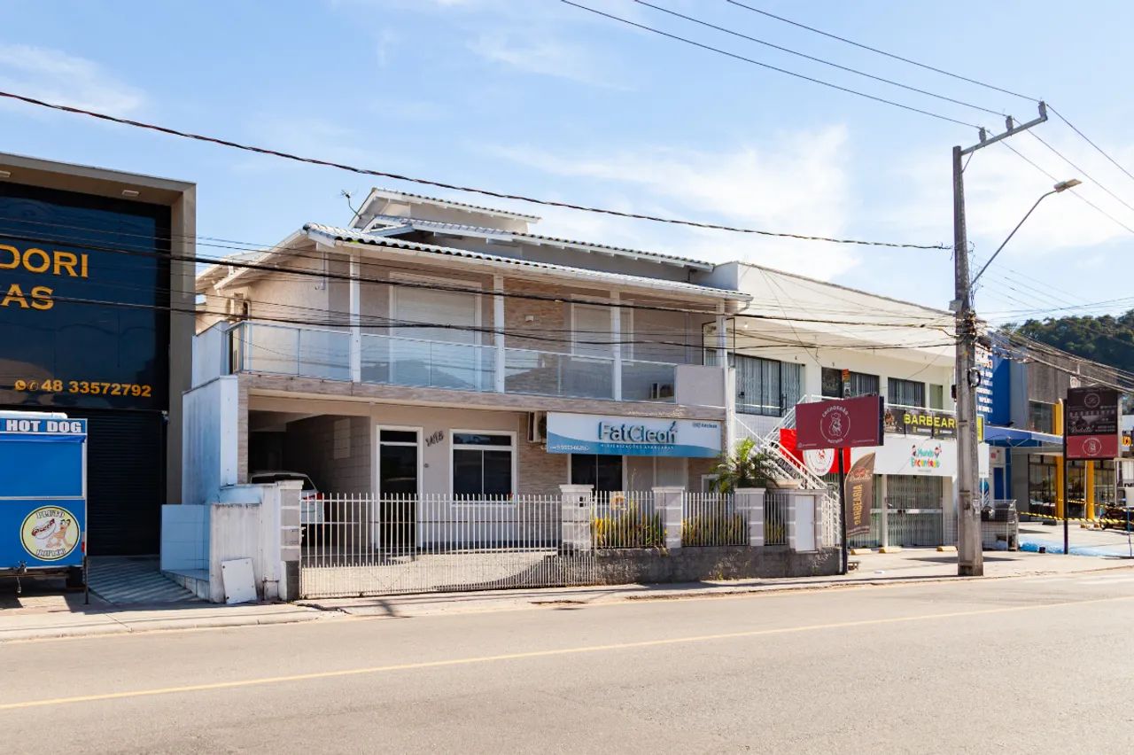 Casa para venda em Forquilhinha com 4 quartos, sendo 1 suíte, 580m²