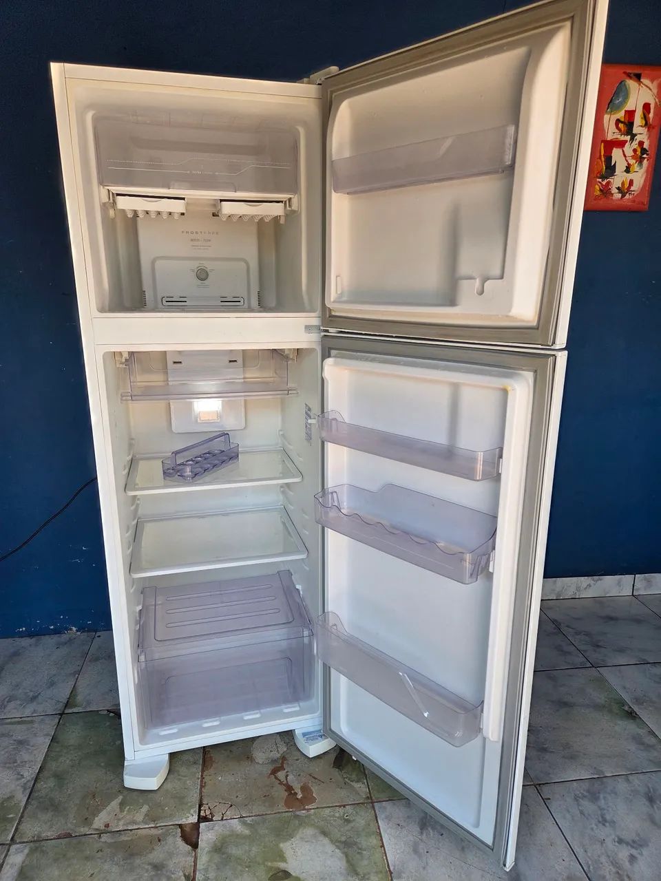 Vendo geladeira Electrolux  - Foto 2