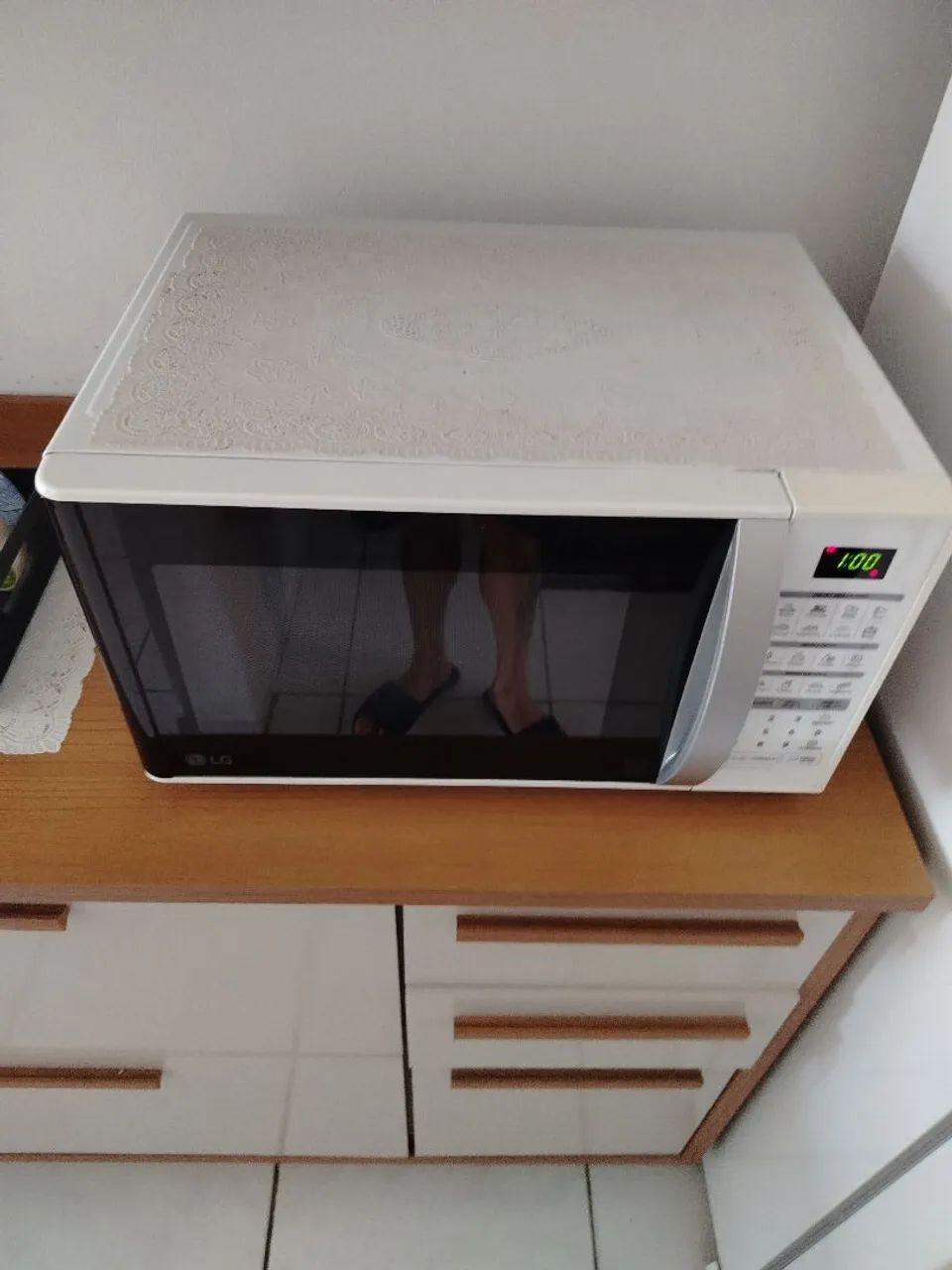 Vendo microondas LG 30 litros.  - Foto 3