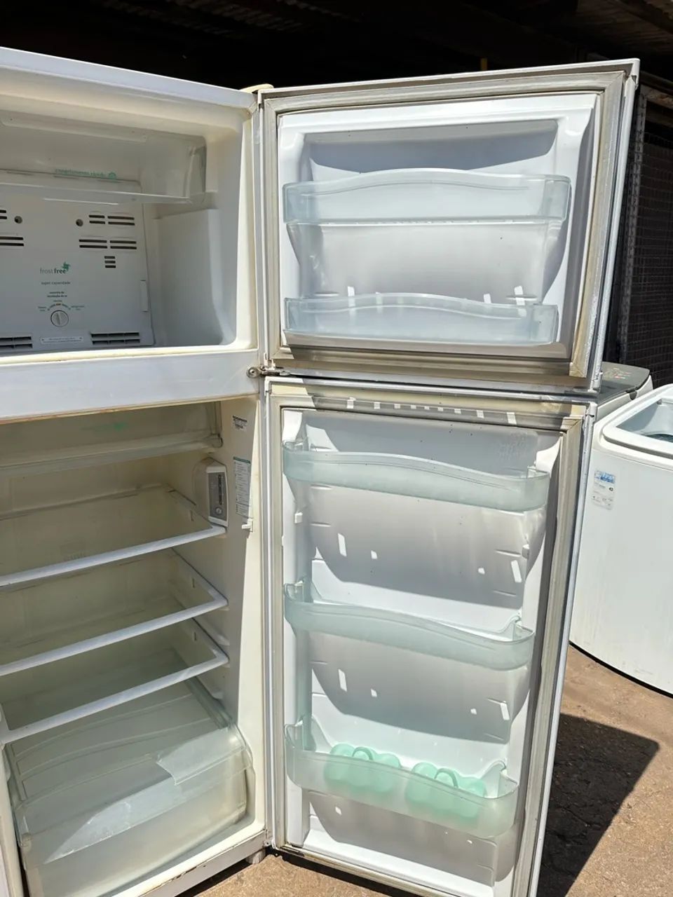 Vendo geladeira consul  - Foto 4