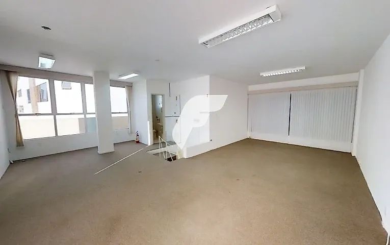 Sala Comercial 31m² - Trindade