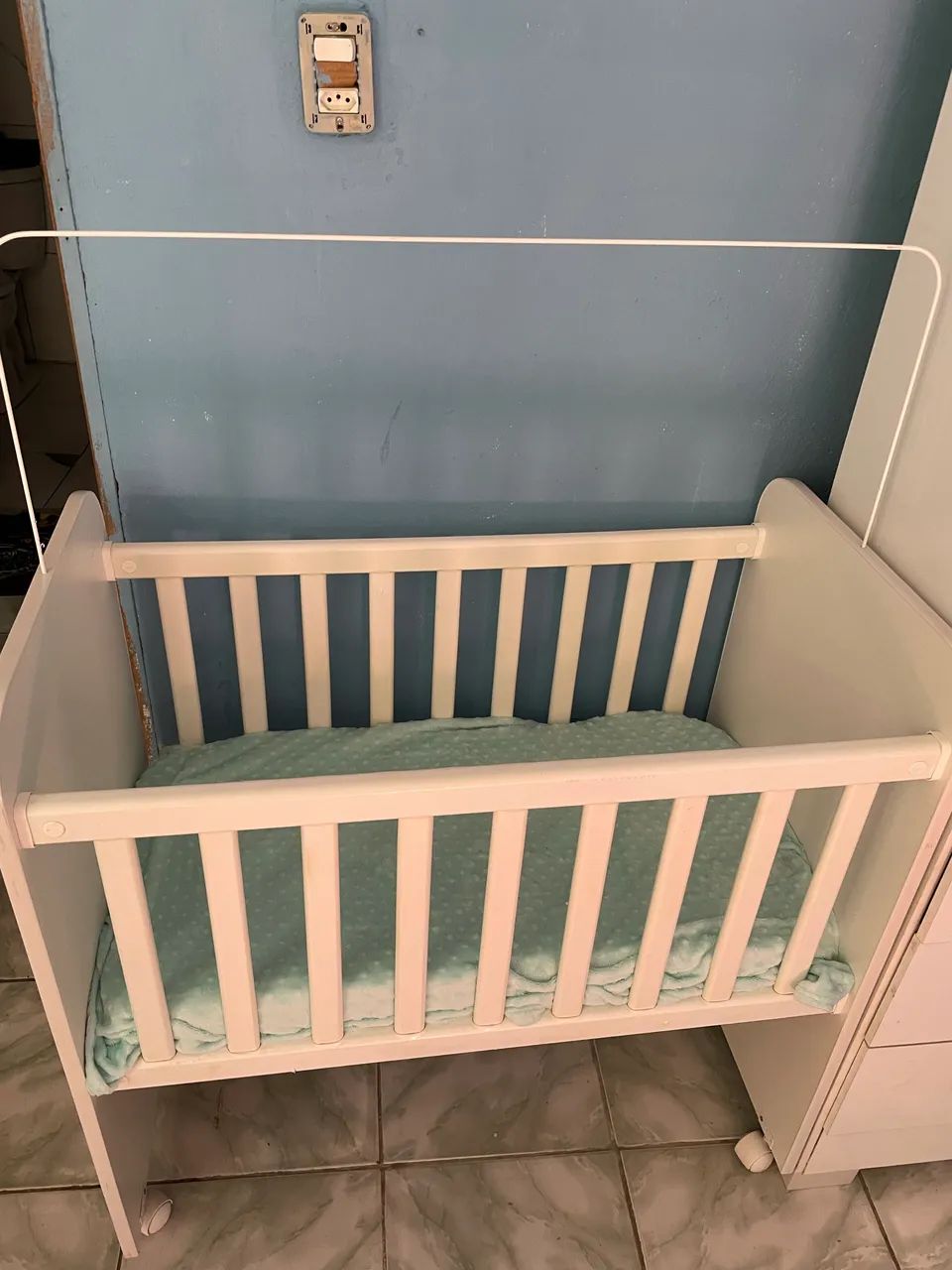 Mini berço com colchão  - Foto 2