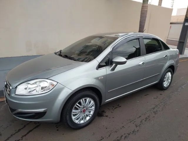 Fiat Linea Essence 1.8 Flex 16V 4P 2016