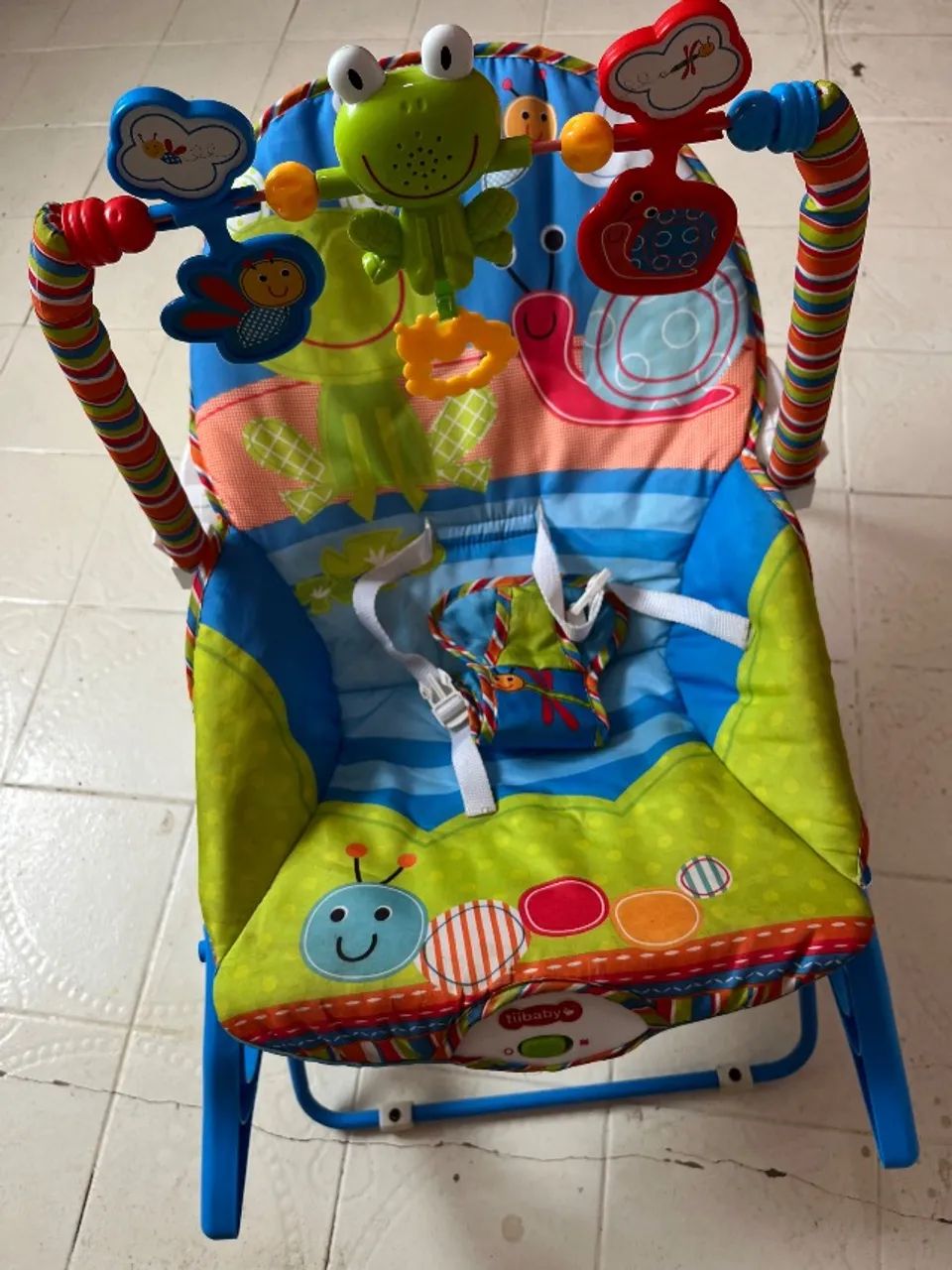 Cadeirinha vibratória para bebês 