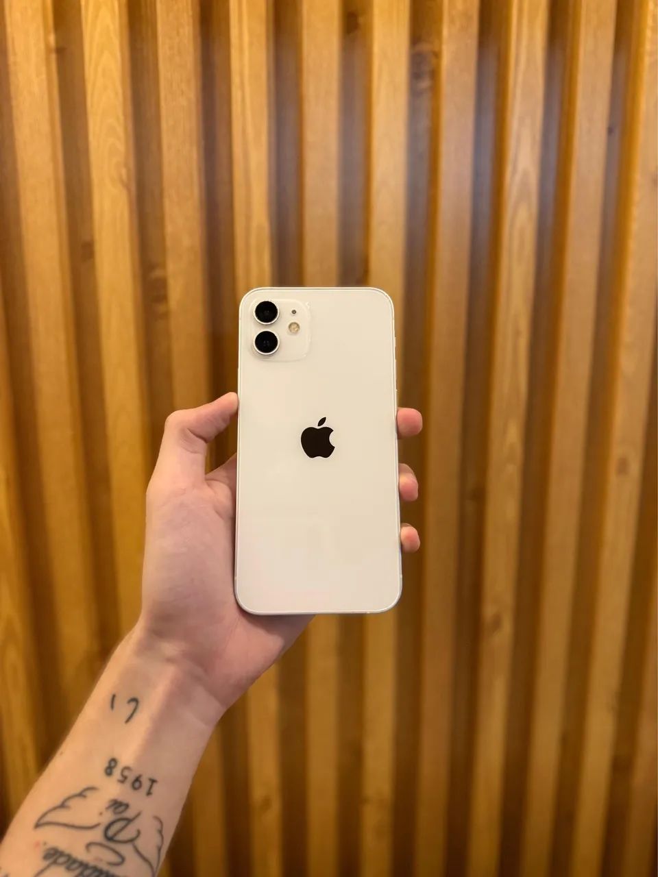 iPhone 12 128gb - capa + carregador 