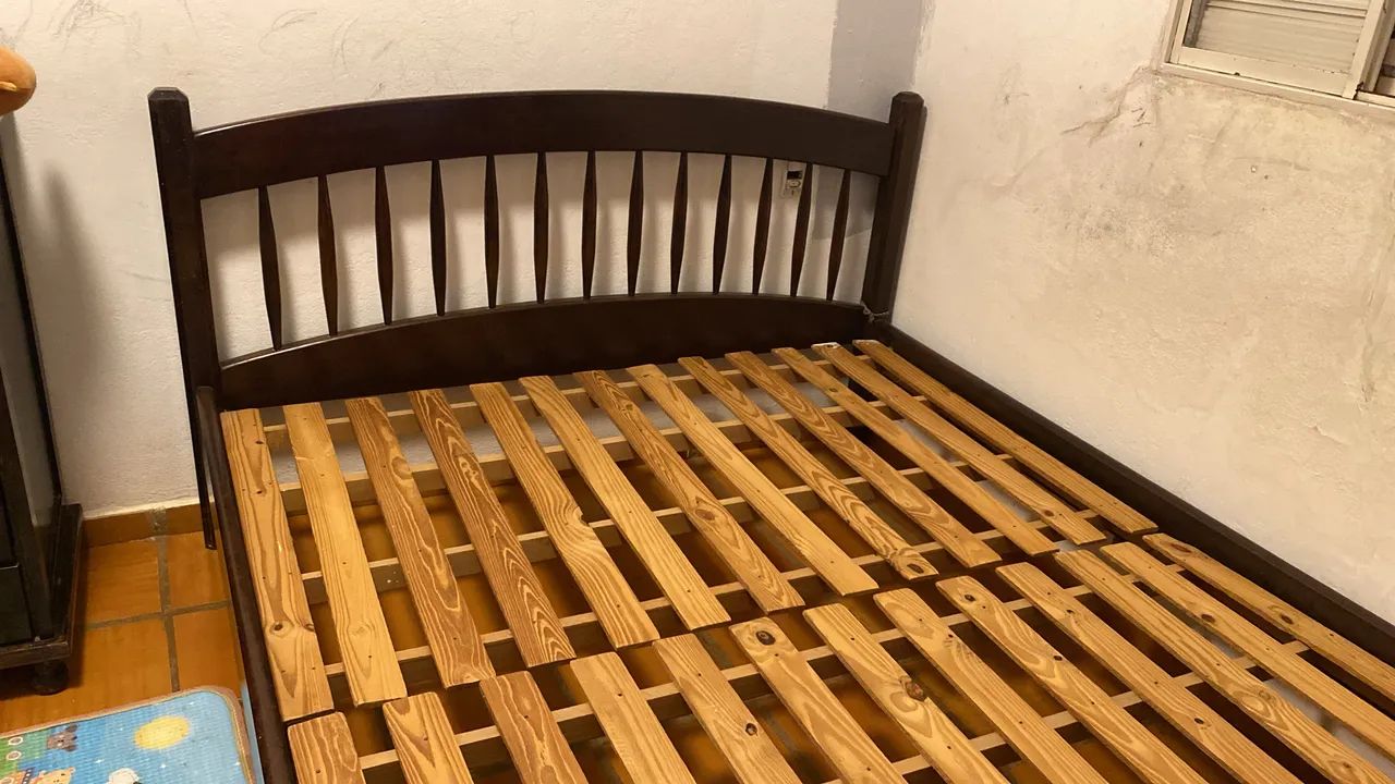 Cama em Imbuia Queen Linda - Foto 4