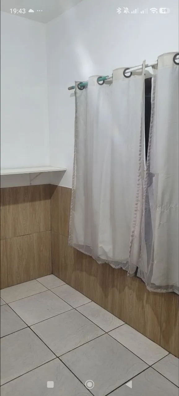 Divido casa com dois quartos - Foto 4