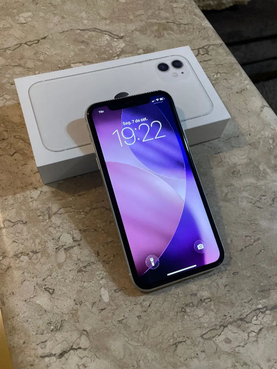 iPhone 11 64GB branco - Foto 3