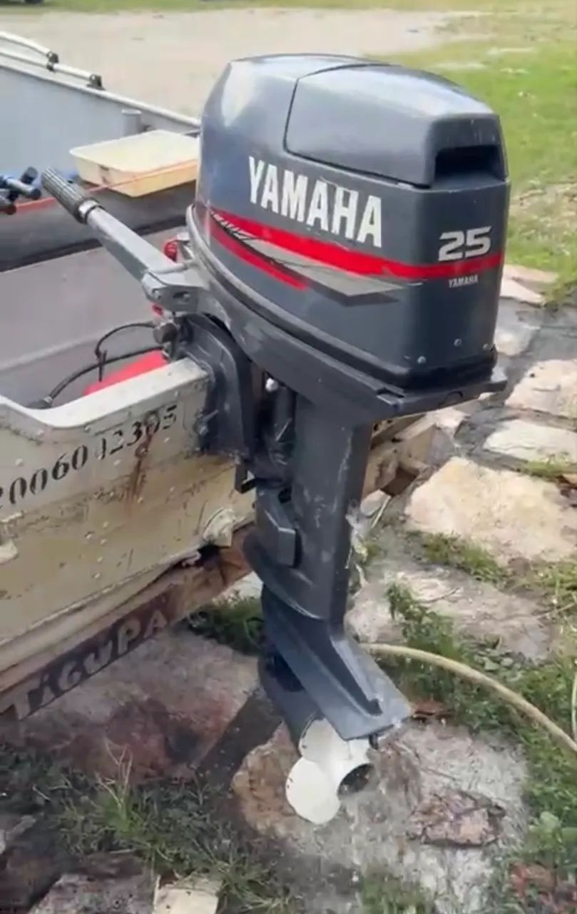 Motor Yamaha 25HP 2T Popa - Foto 3