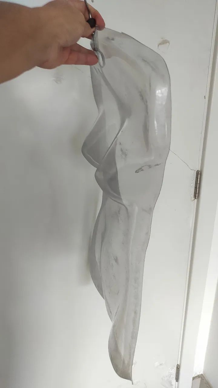 Cabide de corpo com material de pet. USADO. - Foto 5
