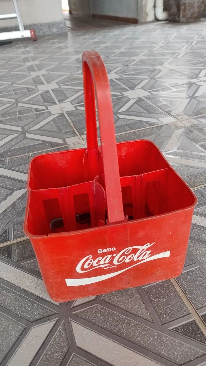 Engradado de Garrafa de Refrigerante Antigo