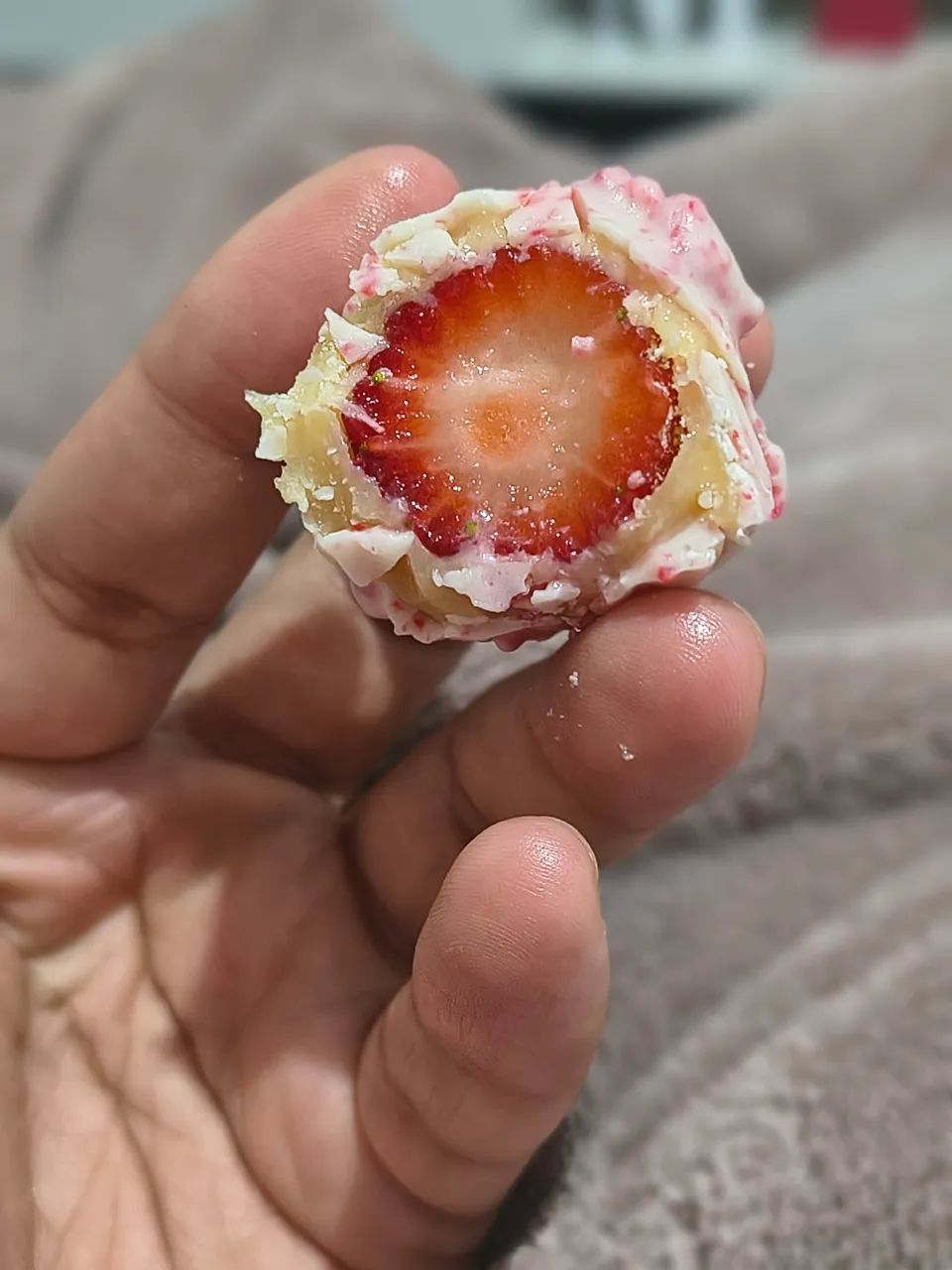 Temos morango cravejado e bolos no pote - Foto 2