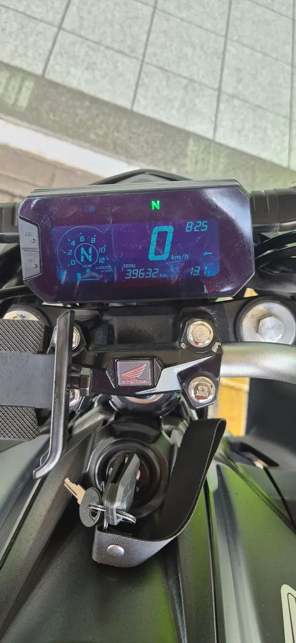CB 300F TWISTER - Foto 4