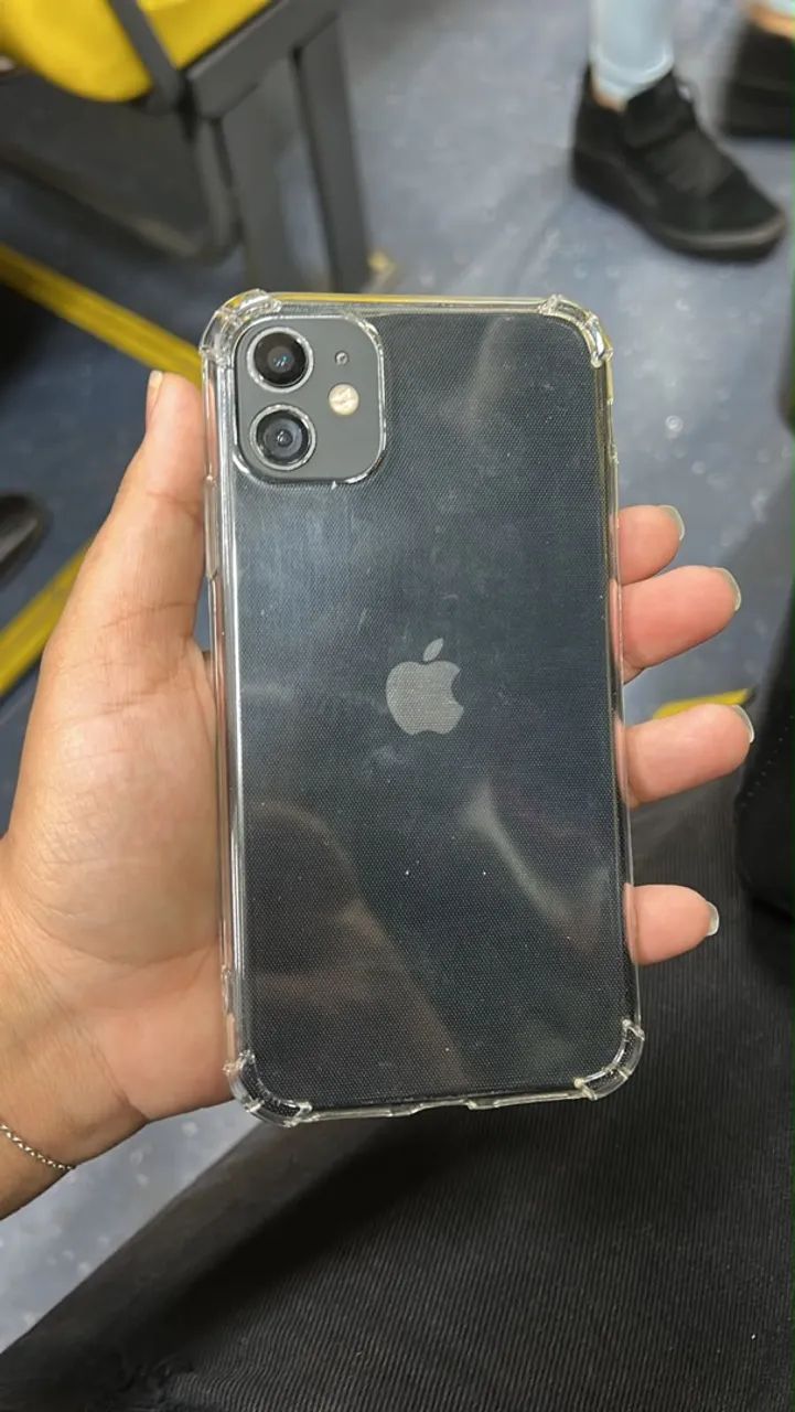 Vende-se iPhone 11 Preto - Foto 2