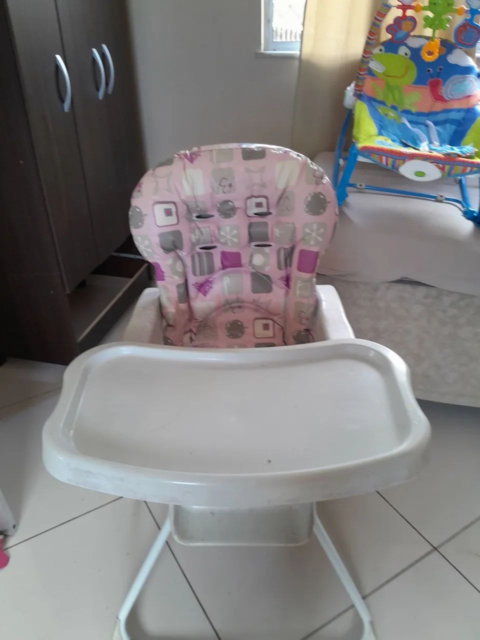 Cadeira de alimentação,andador,cadeira de balanço  para bebe - Foto 2