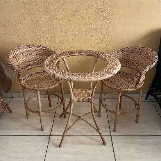 Conjunto de mesa para área externa ou cozinha 