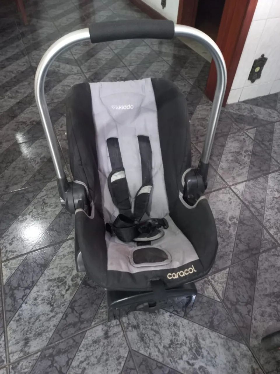 Bebê conforto com base Kiddo Caracol