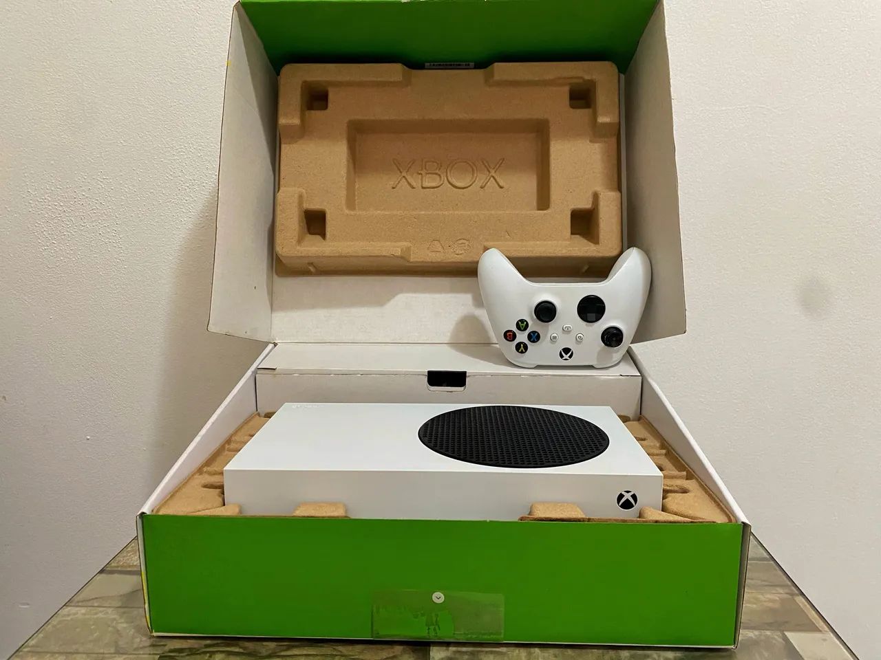 Xbox series s semi novo ac/cartão (entrego)