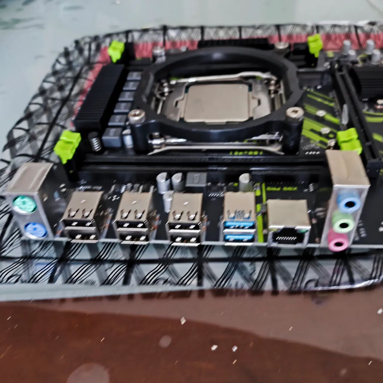 KIT X99 PR9 (Novo) - CPU E5 2650V3 (10 Núcleos) e Placa Mãe DDR4