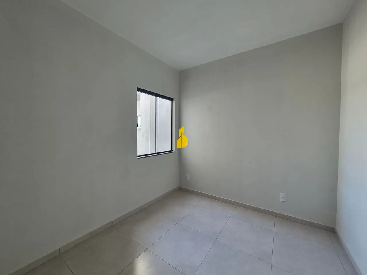 Casa com 02 quartos sendo 01 suíte - Foto 5