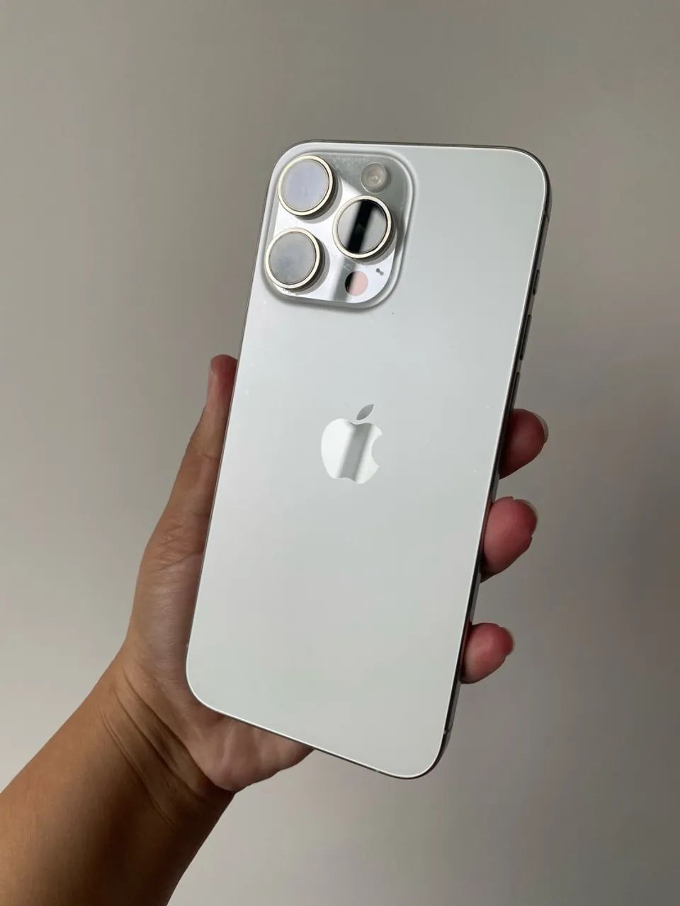 iPhone 15 Pro Max - 256 - Impecável - Celulares e Smartphones